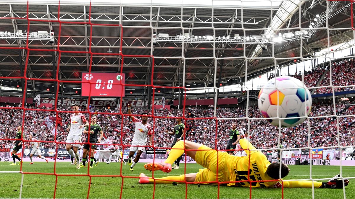 Hoffenheim zachránil výhru nad Mönchengladbachem, Hack vstřelil hattrick